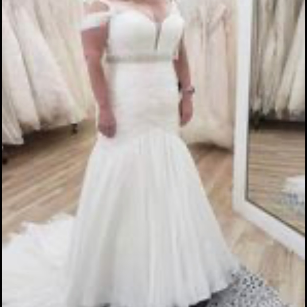 Plus Size wedding gown